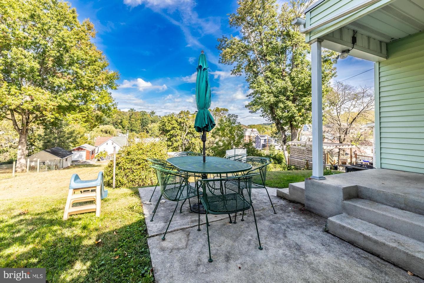 17 Monroe Street photo 24