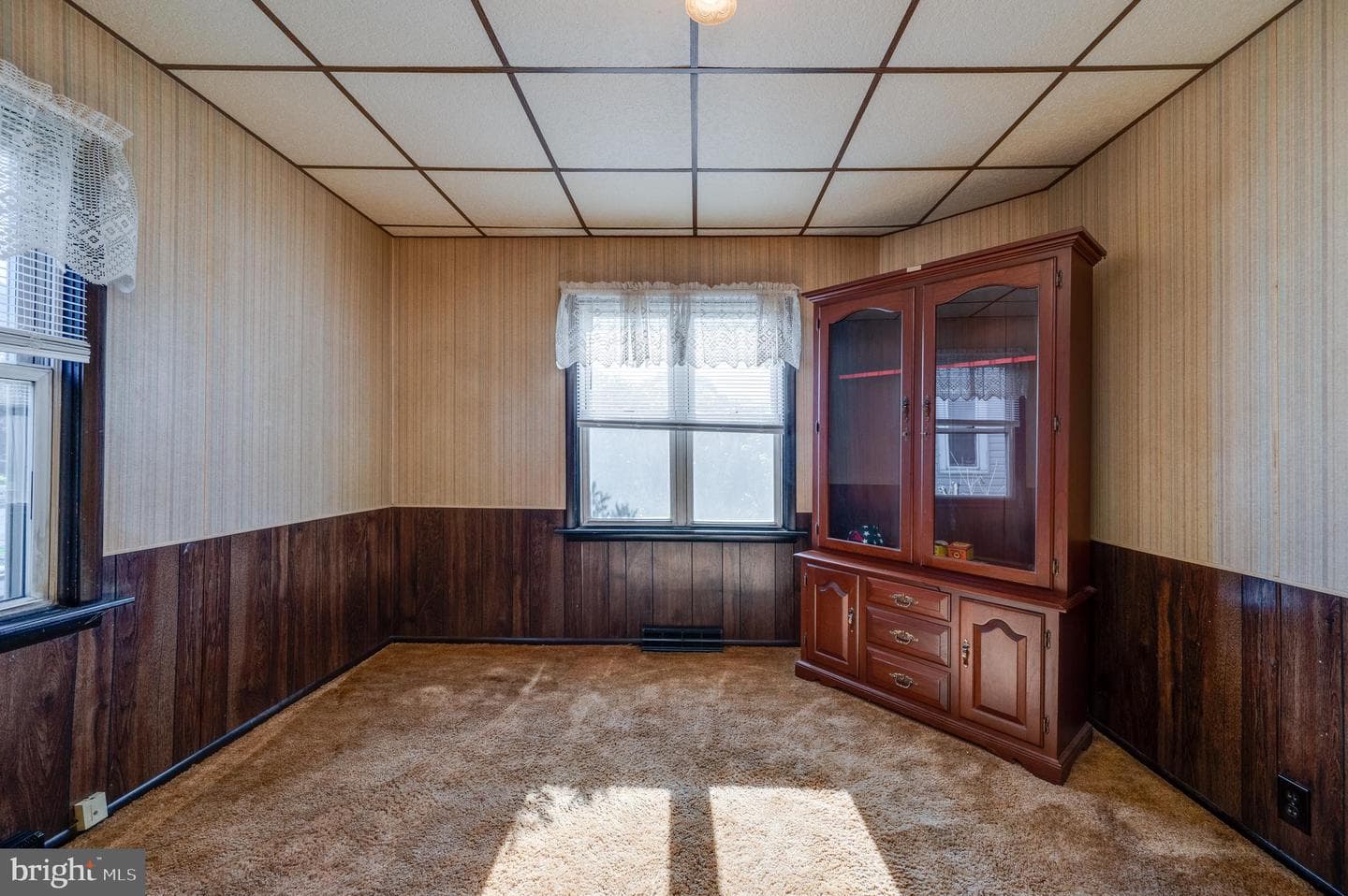 307 E Washington Street photo 19