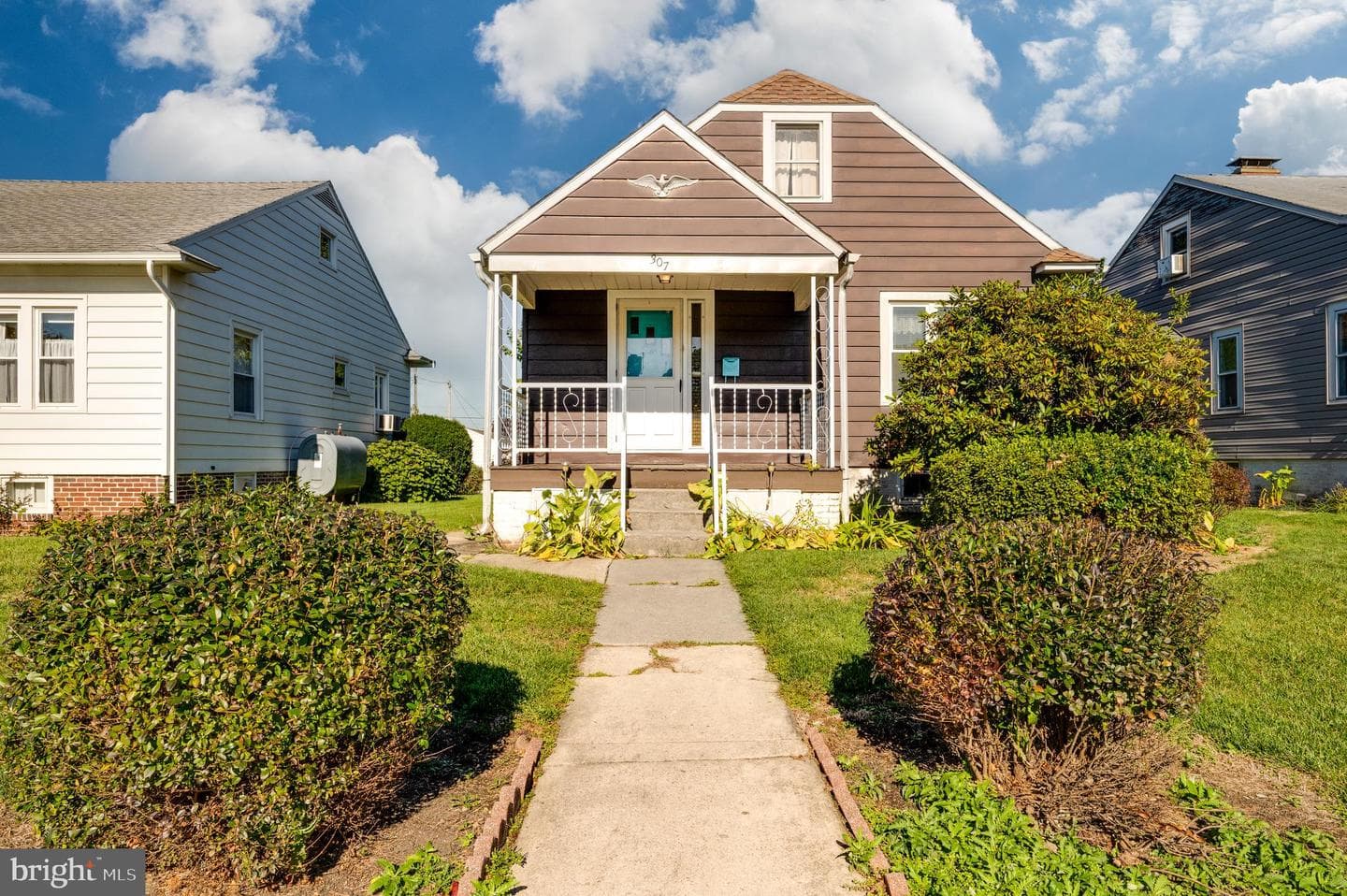 307 E Washington Street photo 3