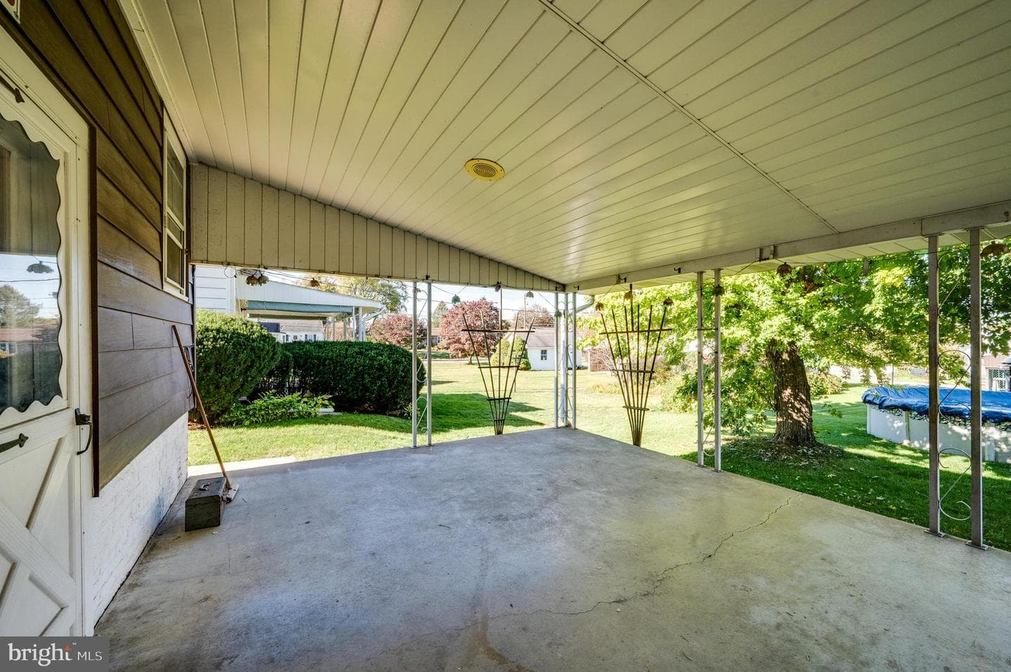307 E Washington Street photo 33