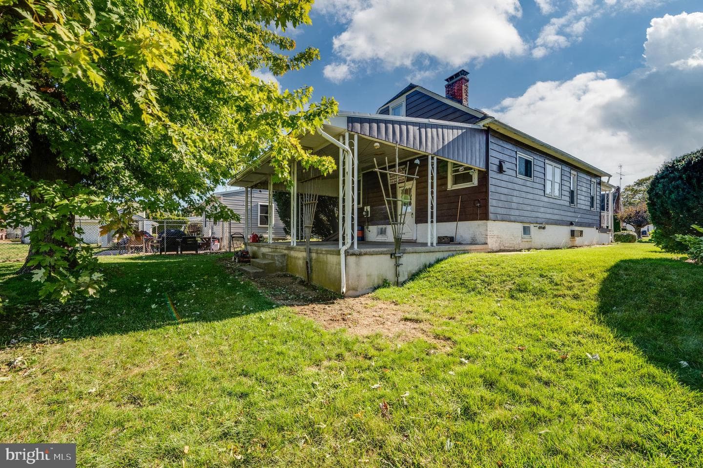 307 E Washington Street photo 34
