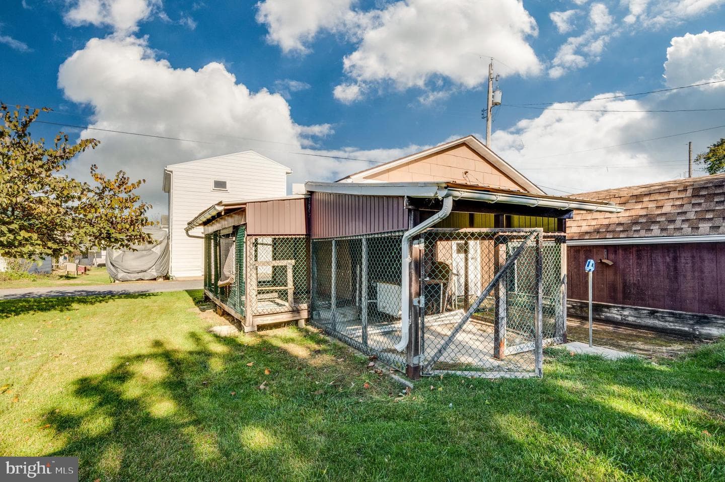 307 E Washington Street photo 40