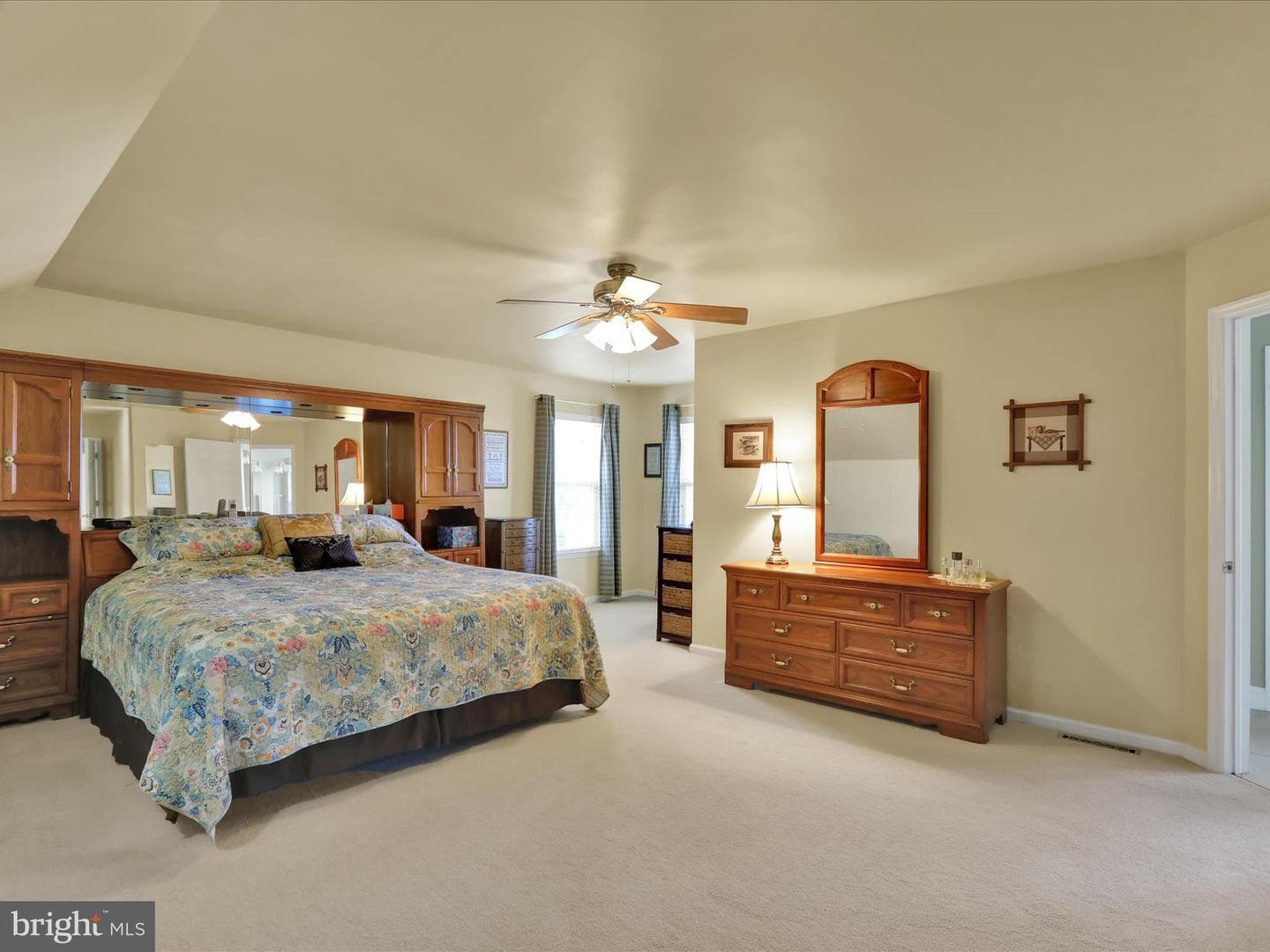 2306 Overland Avenue photo 22