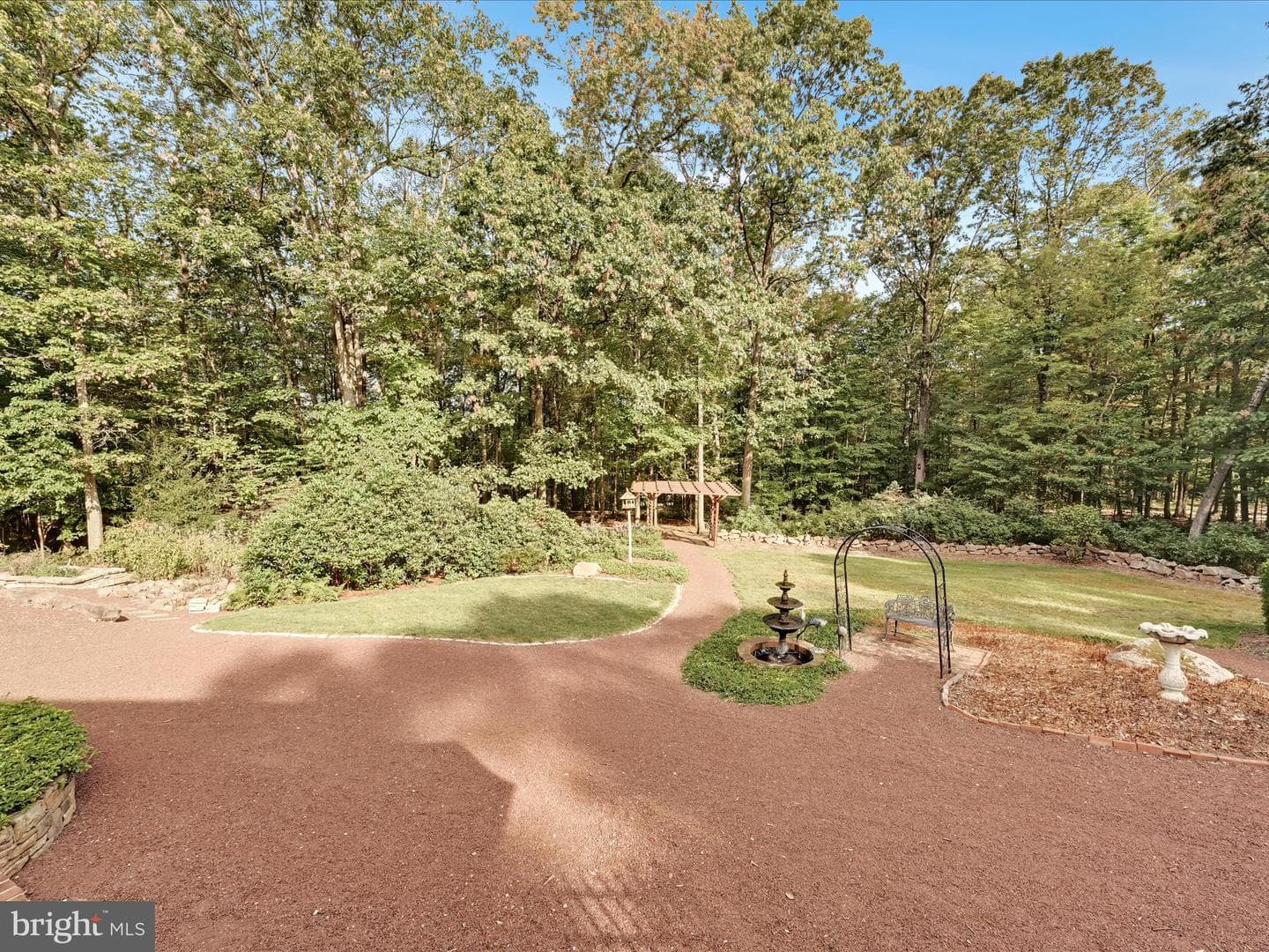 601 Briarwood Drive photo 50