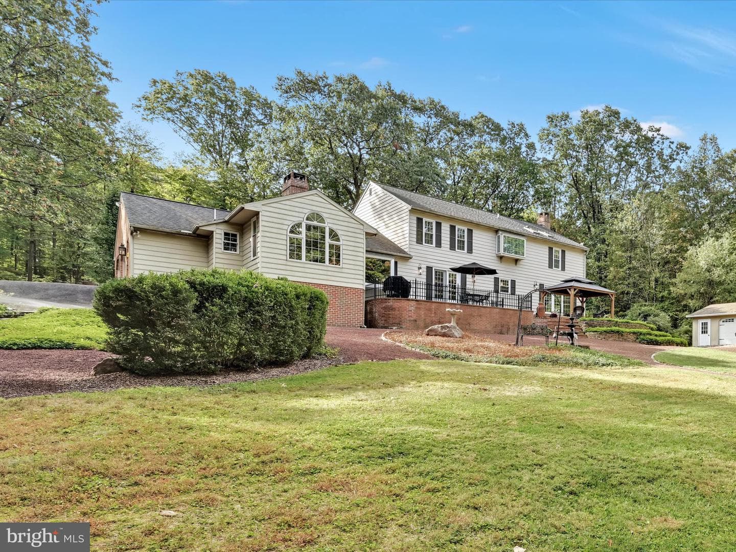 601 Briarwood Drive photo 55