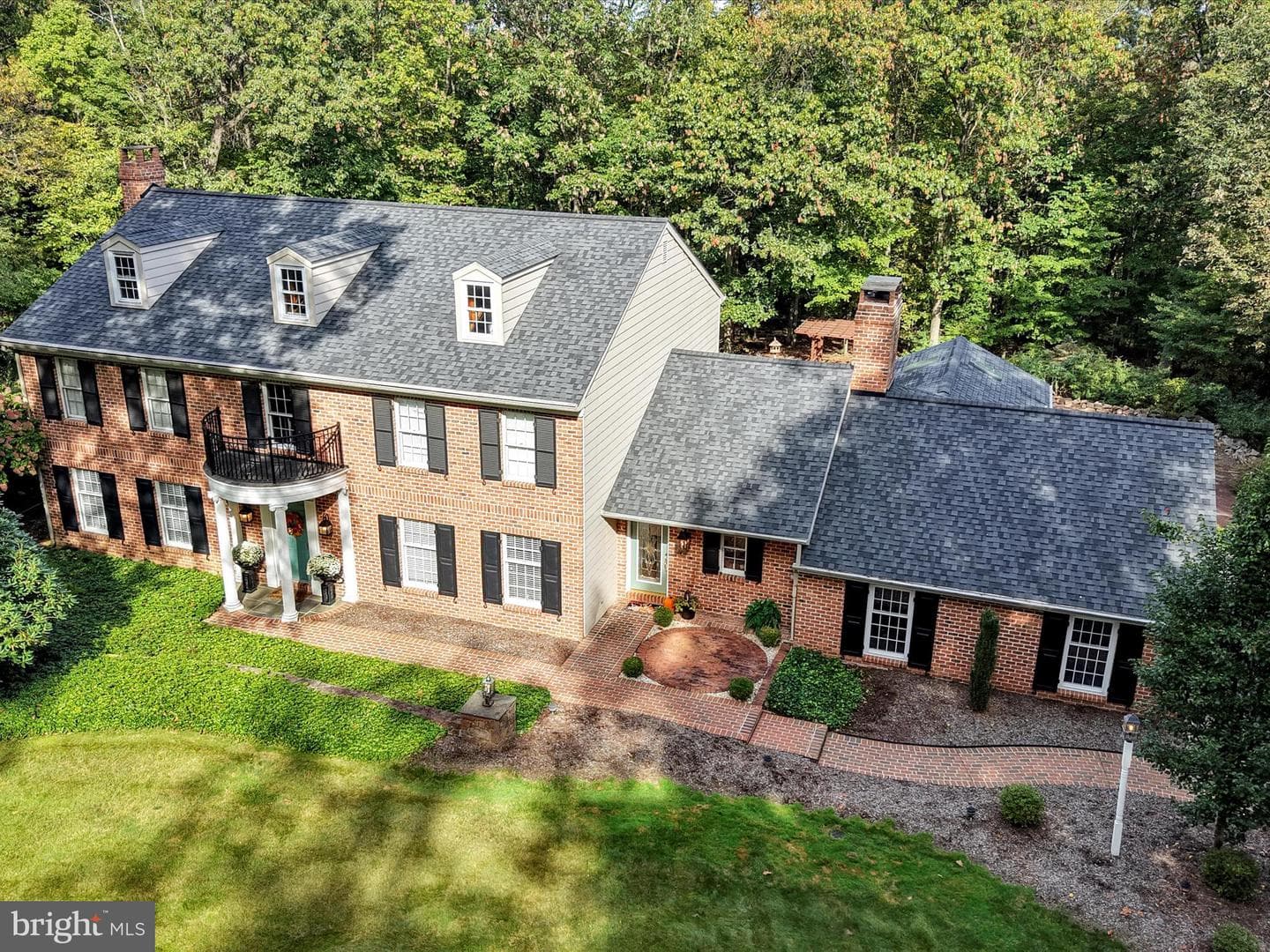 601 Briarwood Drive photo 6