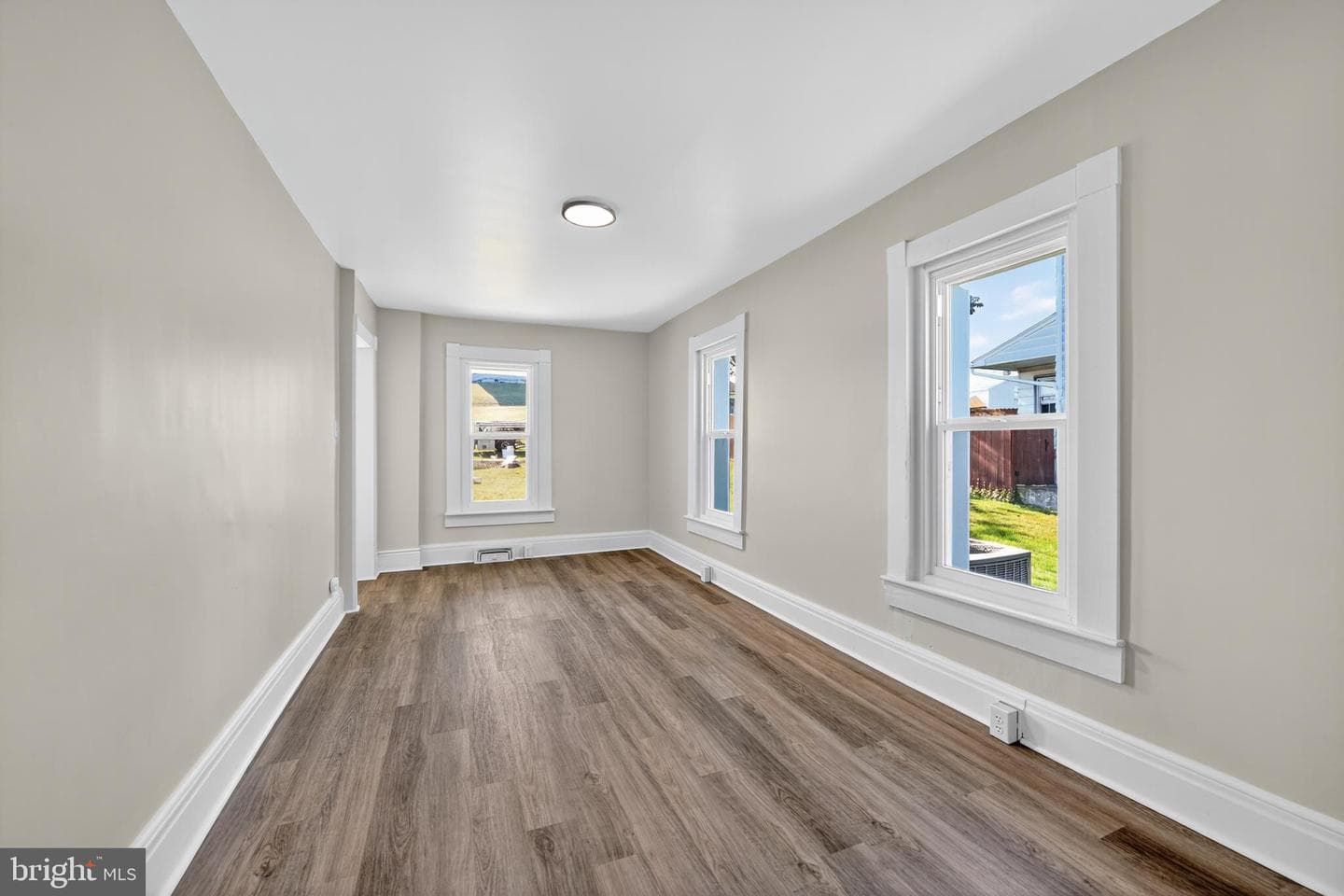 210 Wentz Street photo 12