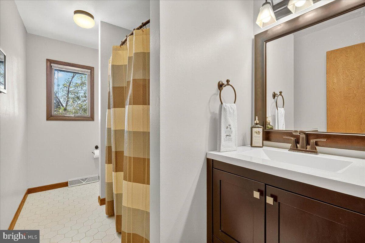 18 Golfview Lane photo 15