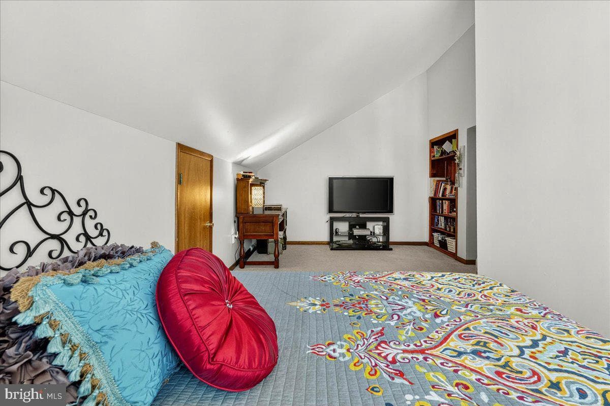 18 Golfview Lane photo 16