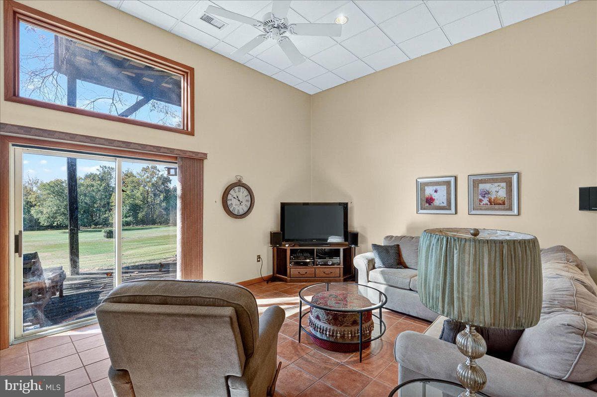 18 Golfview Lane photo 28
