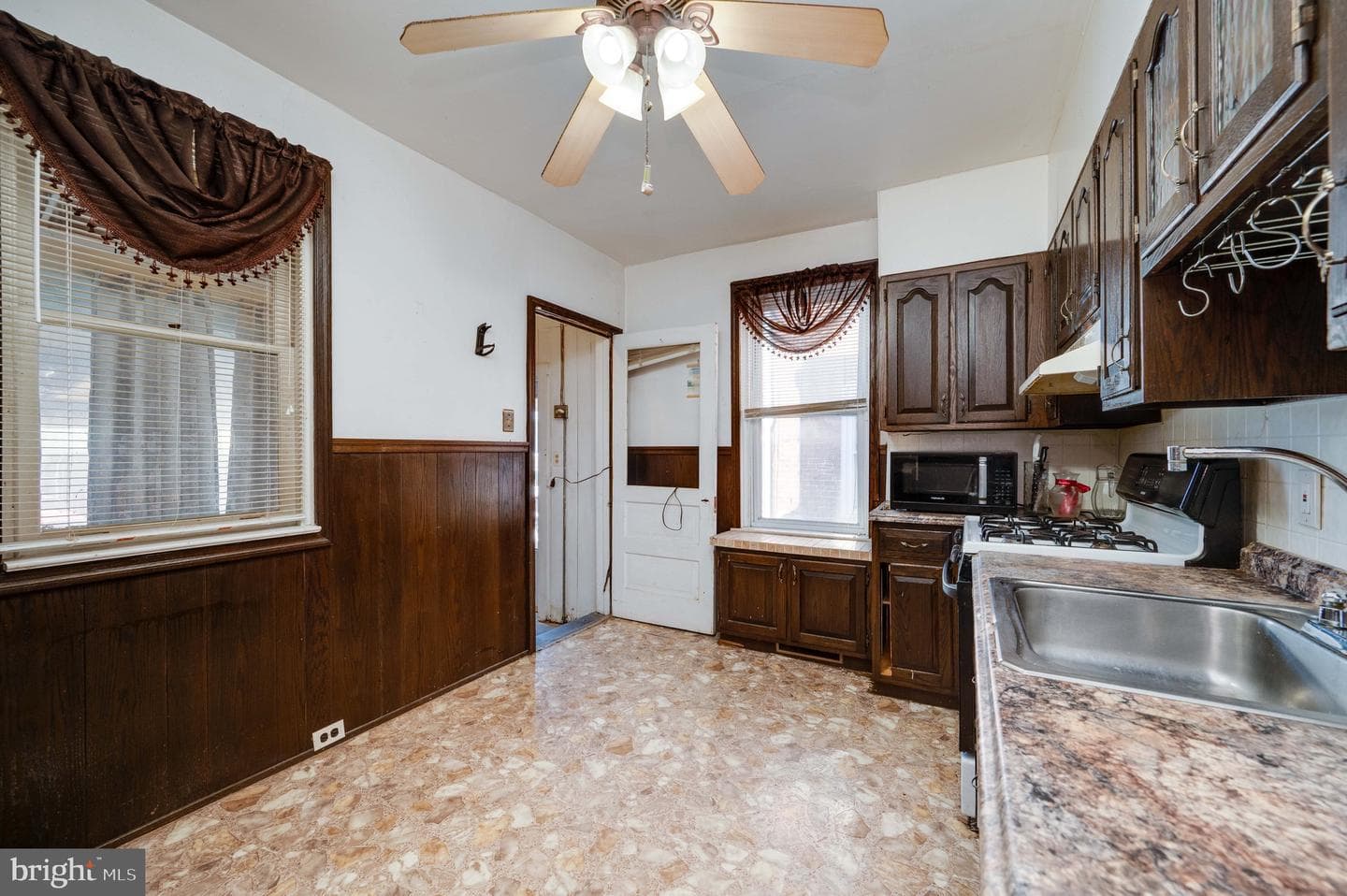 1628 Locust Street photo 10