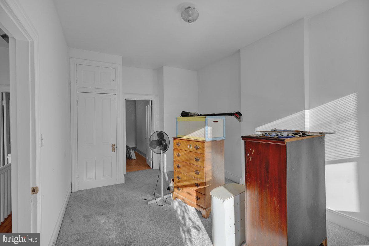 161 W High Street photo 18