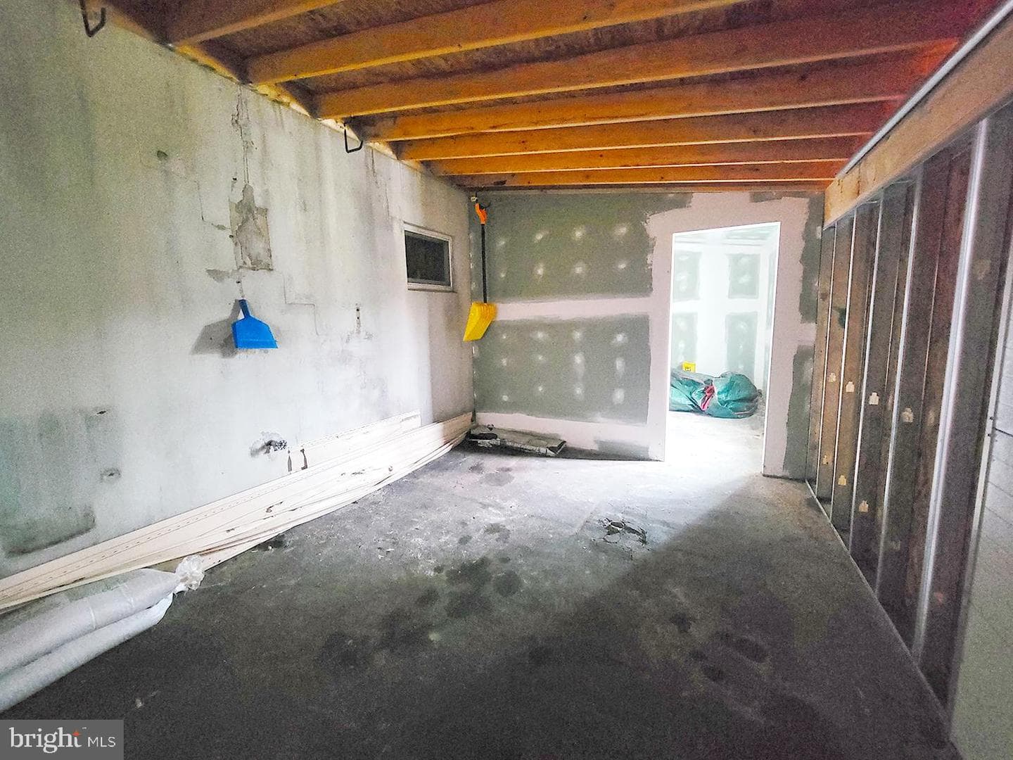 1018 Crestview Avenue photo 36