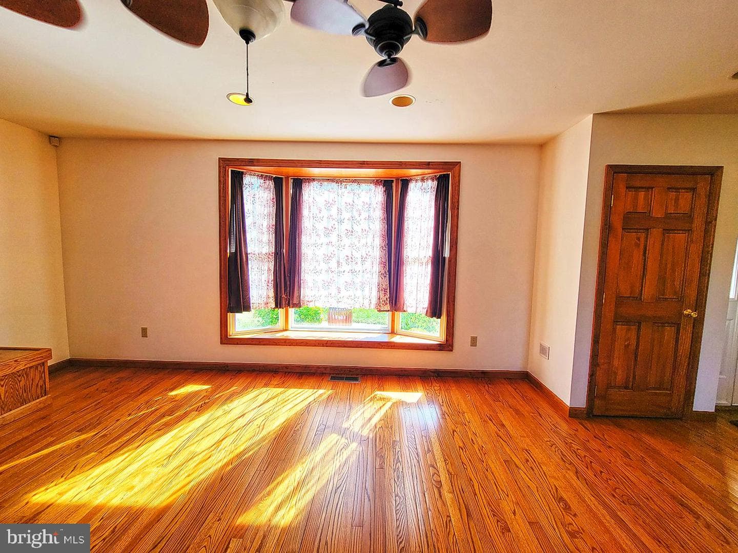 1018 Crestview Avenue photo 6