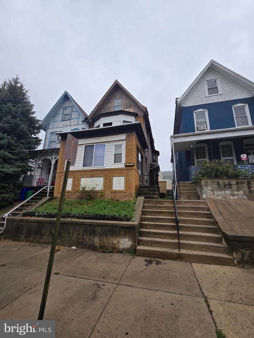 551 N 11th Street photo 2