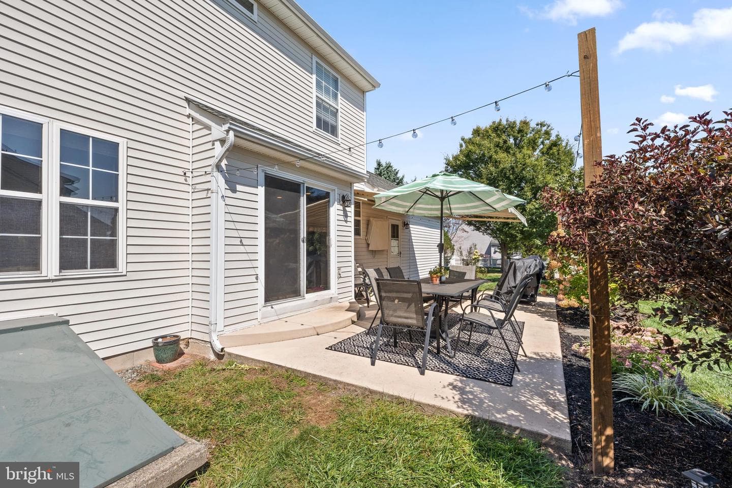 38 Laura Drive photo 2