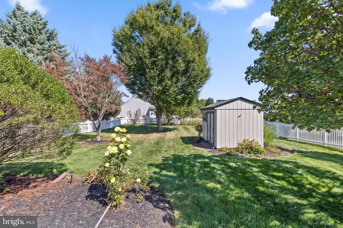 38 Laura Drive photo 24