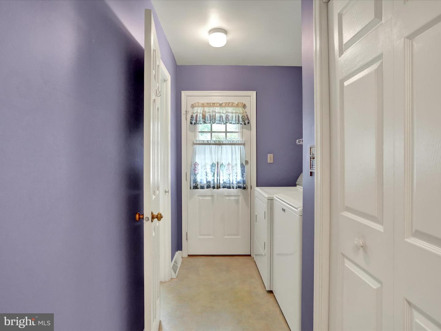 833 Pine Heights Road photo 19