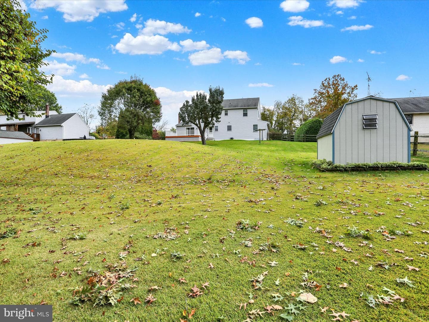 833 Pine Heights Road photo 40