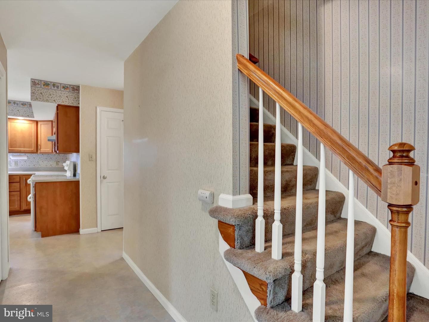 833 Pine Heights Road photo 9