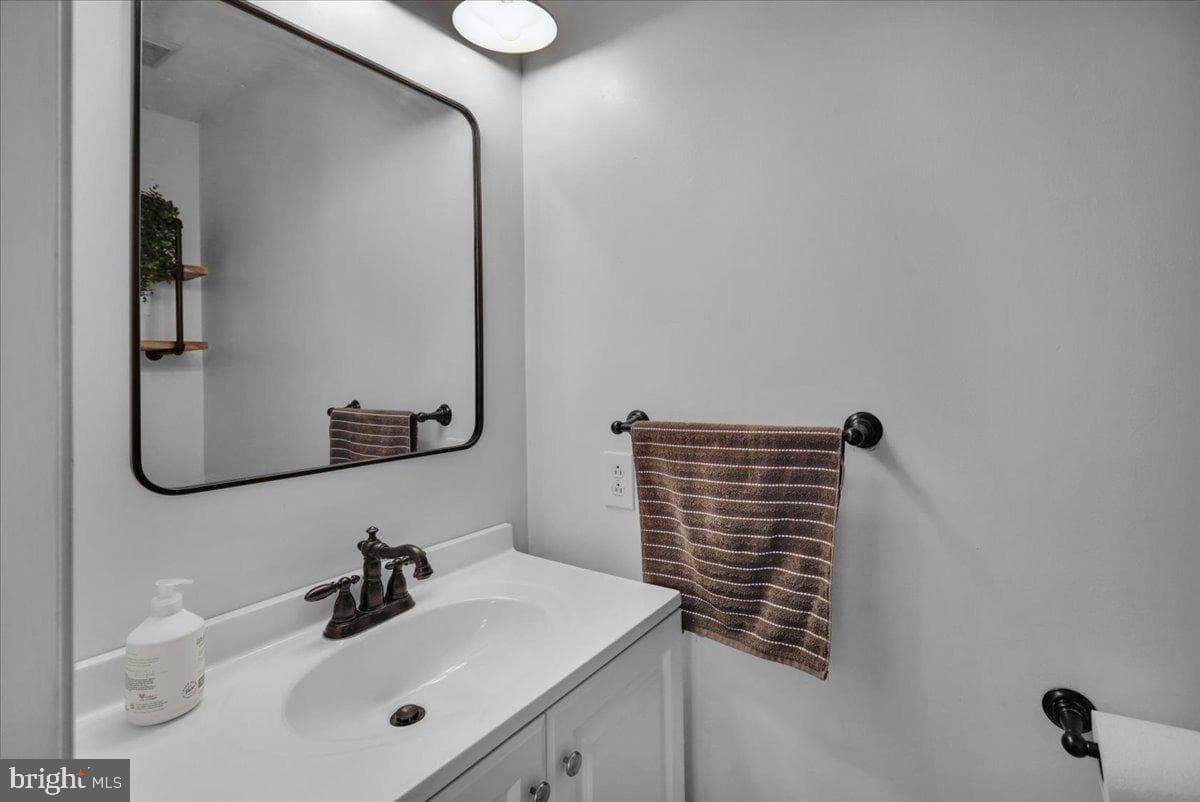 4536 Del Mar Drive photo 21