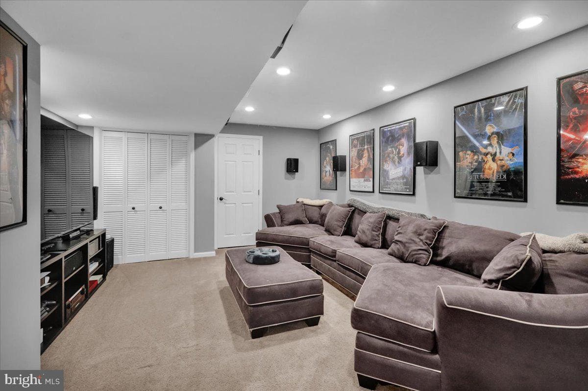4536 Del Mar Drive photo 25