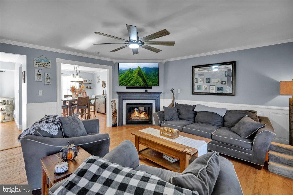 4536 Del Mar Drive photo 4