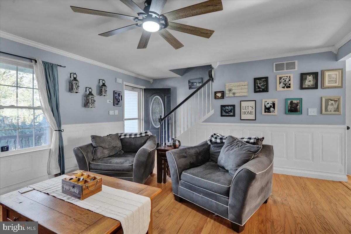 4536 Del Mar Drive photo 6
