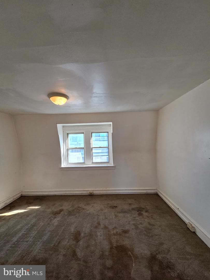 1342 N 11th Street photo 13