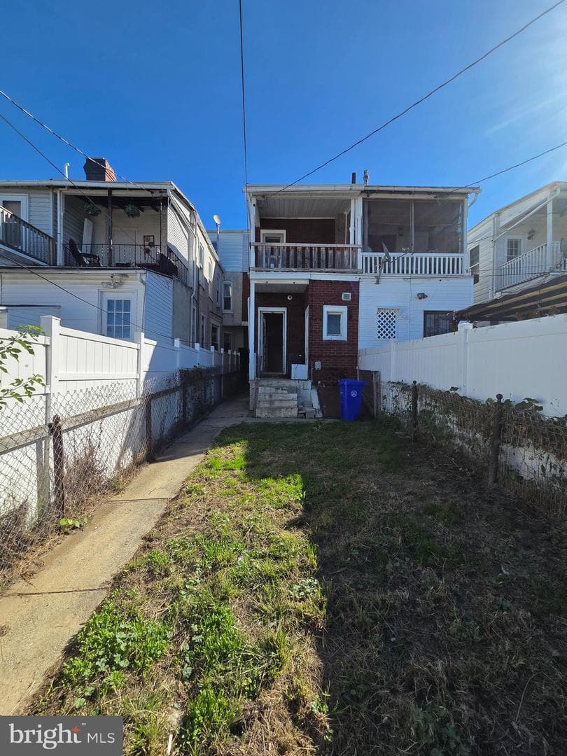 1342 N 11th Street photo 17