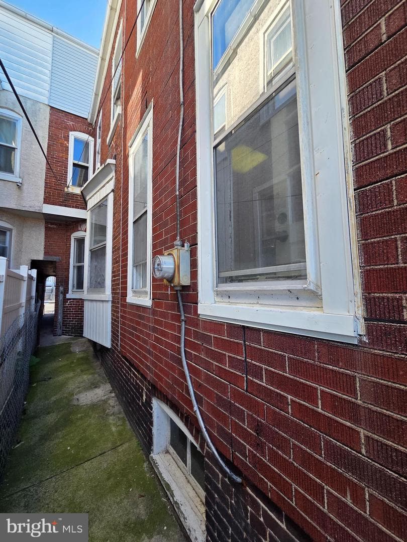 1342 N 11th Street photo 2