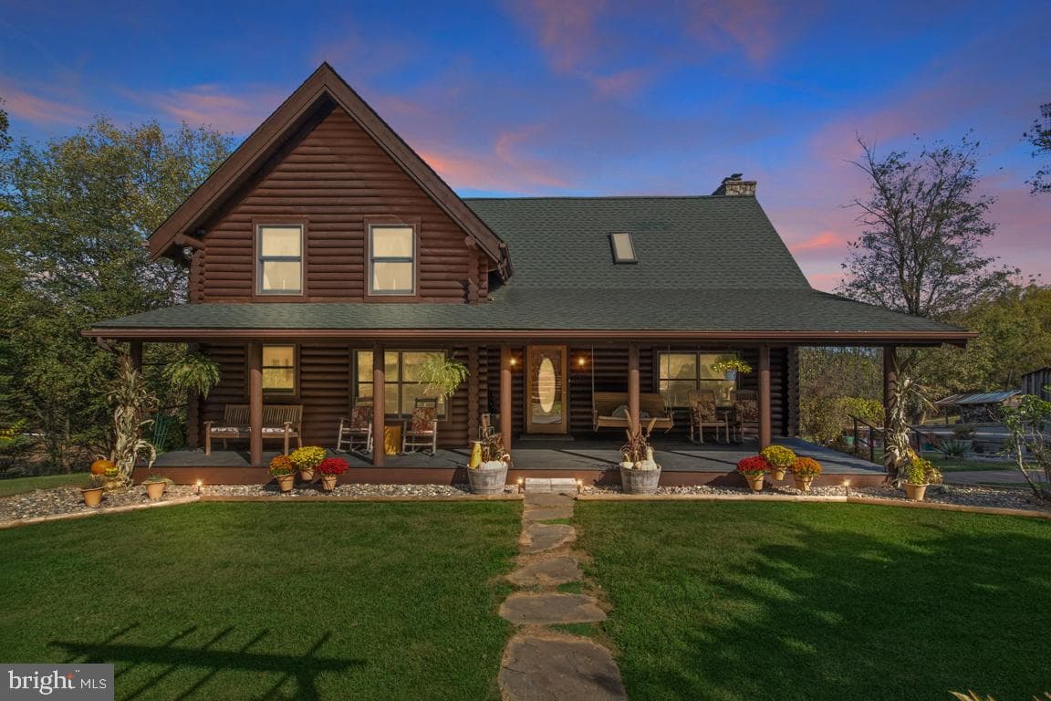 280 Indian Lane