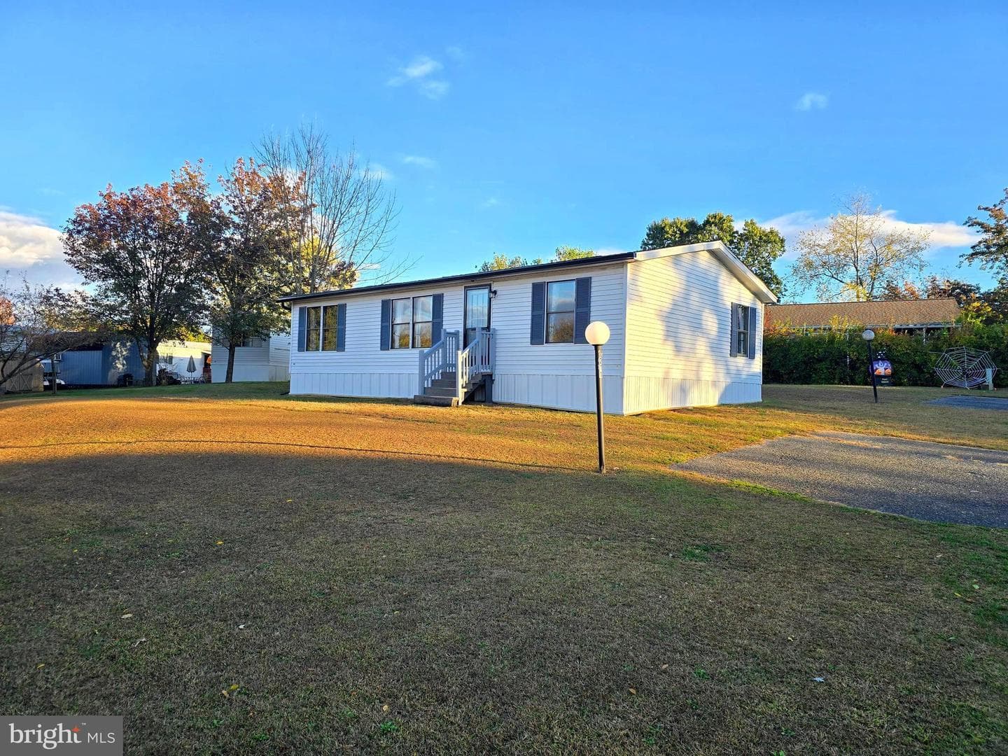 211 Merry Street photo 2