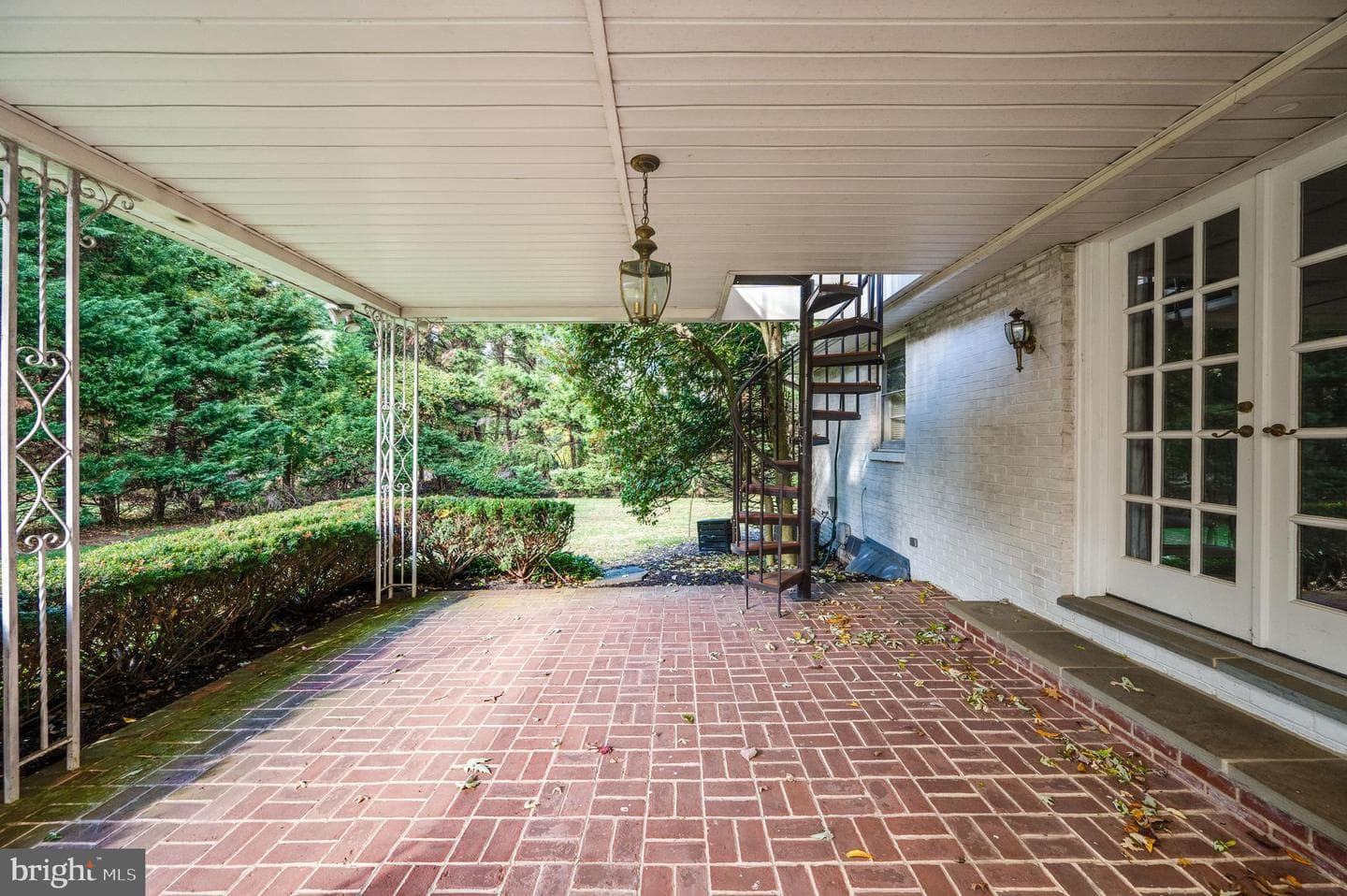 1202 Old Mill photo 53