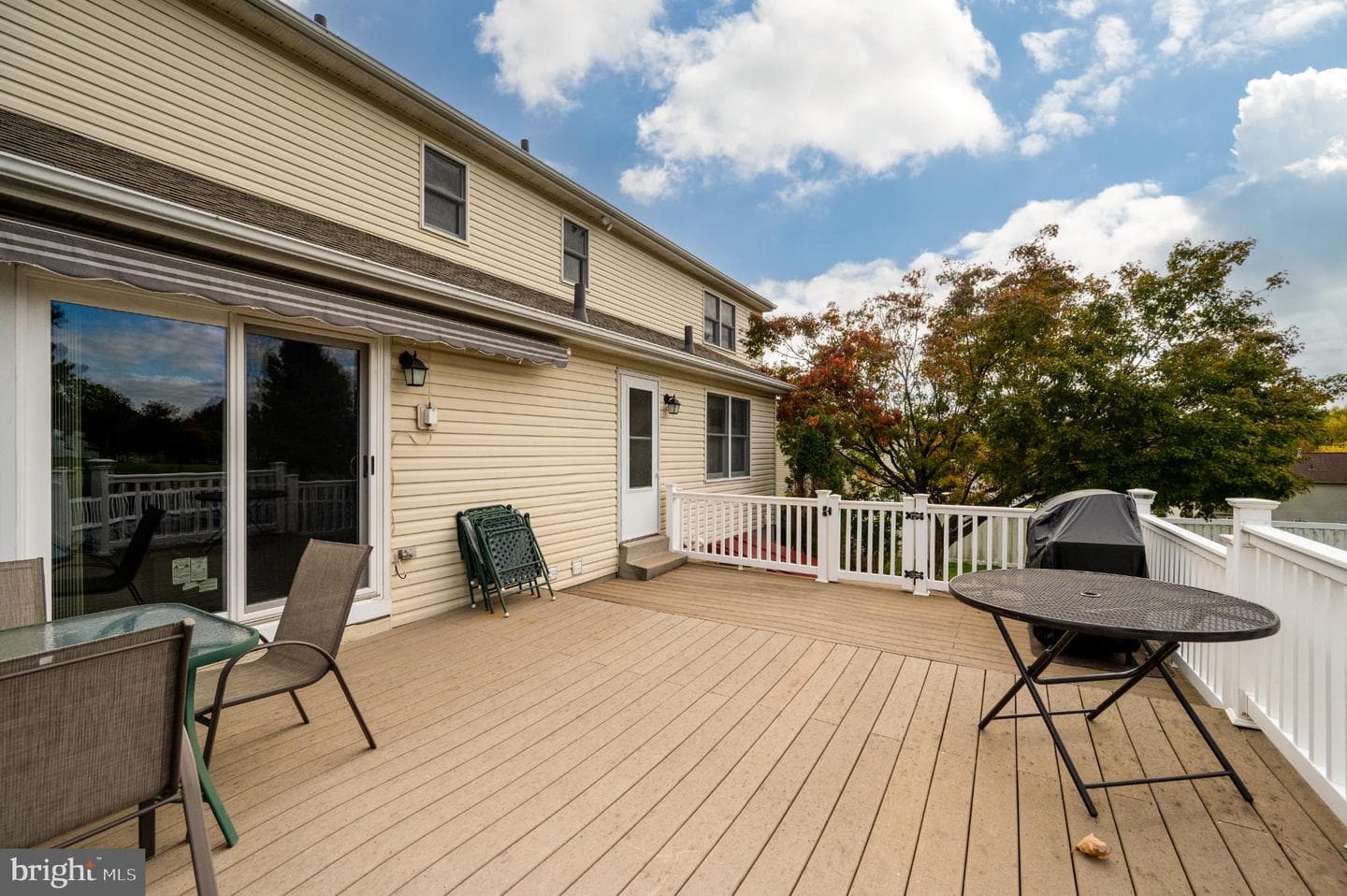 1052 Boeshore Circle photo 16
