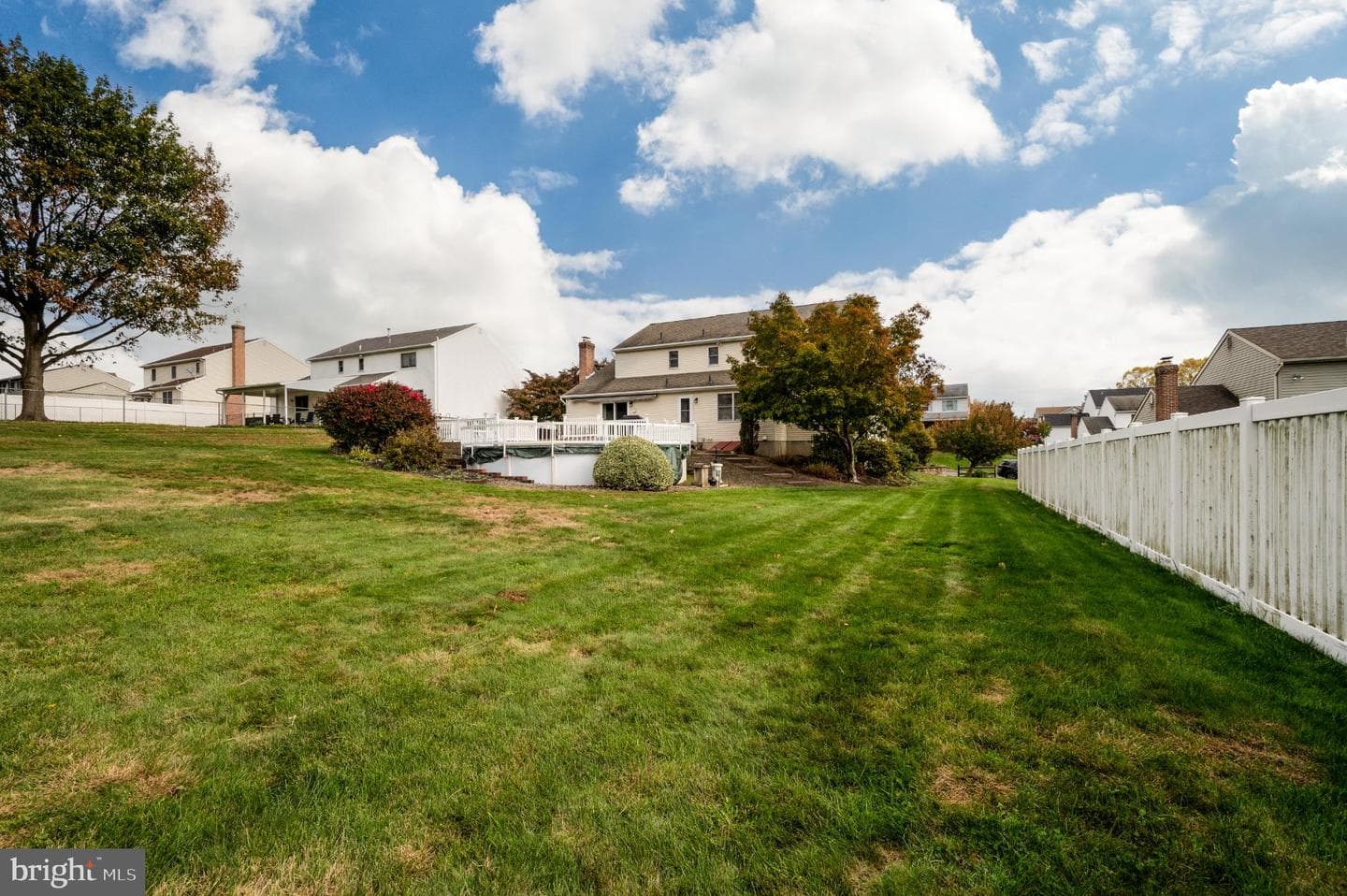 1052 Boeshore Circle photo 18