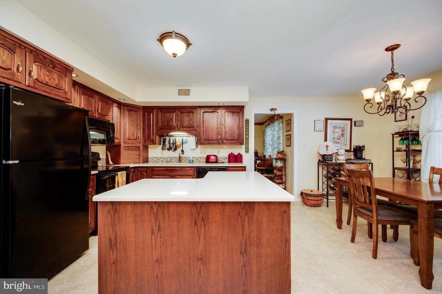 1052 Boeshore Circle photo 33