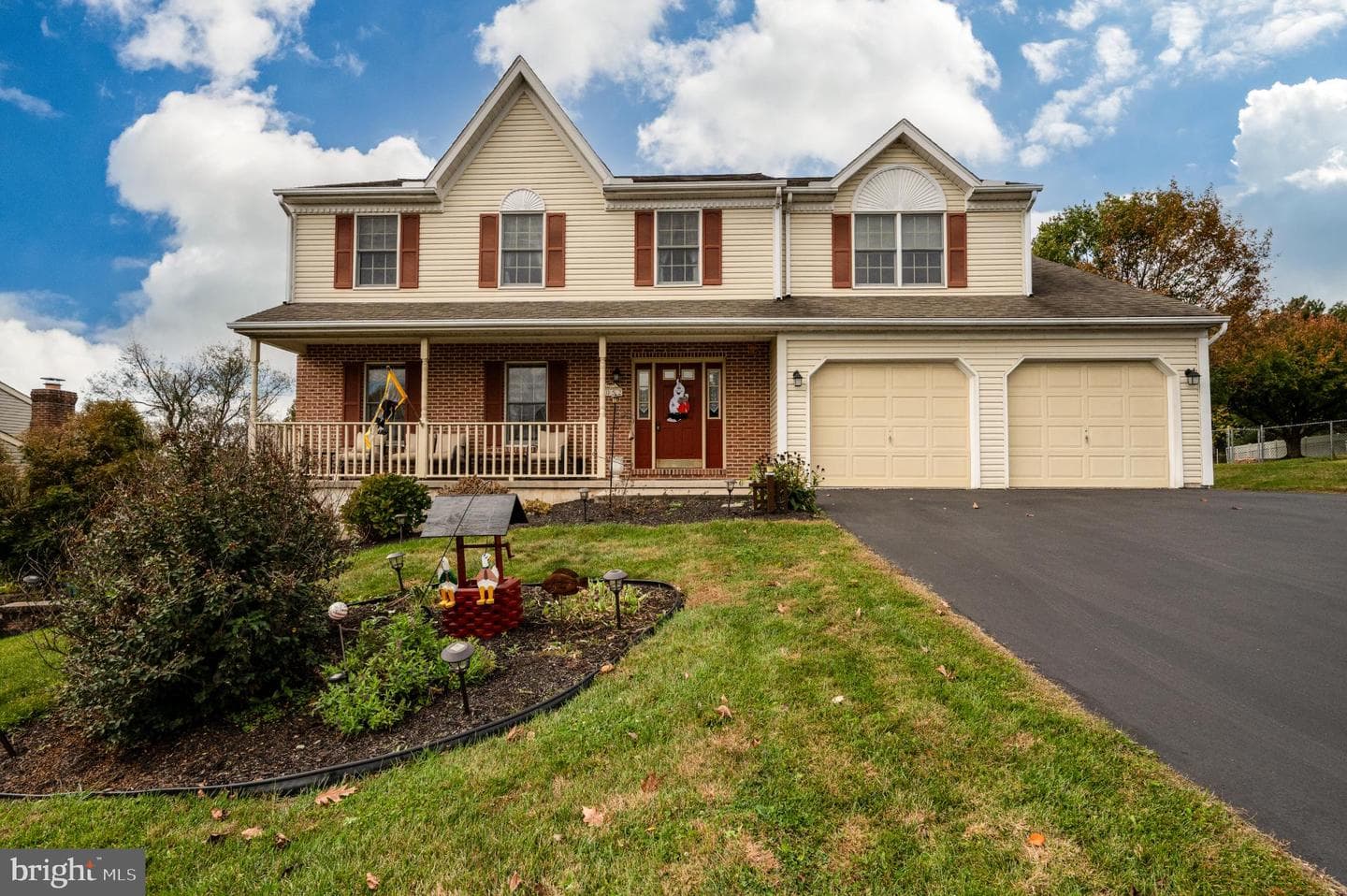 1052 Boeshore Circle photo 4