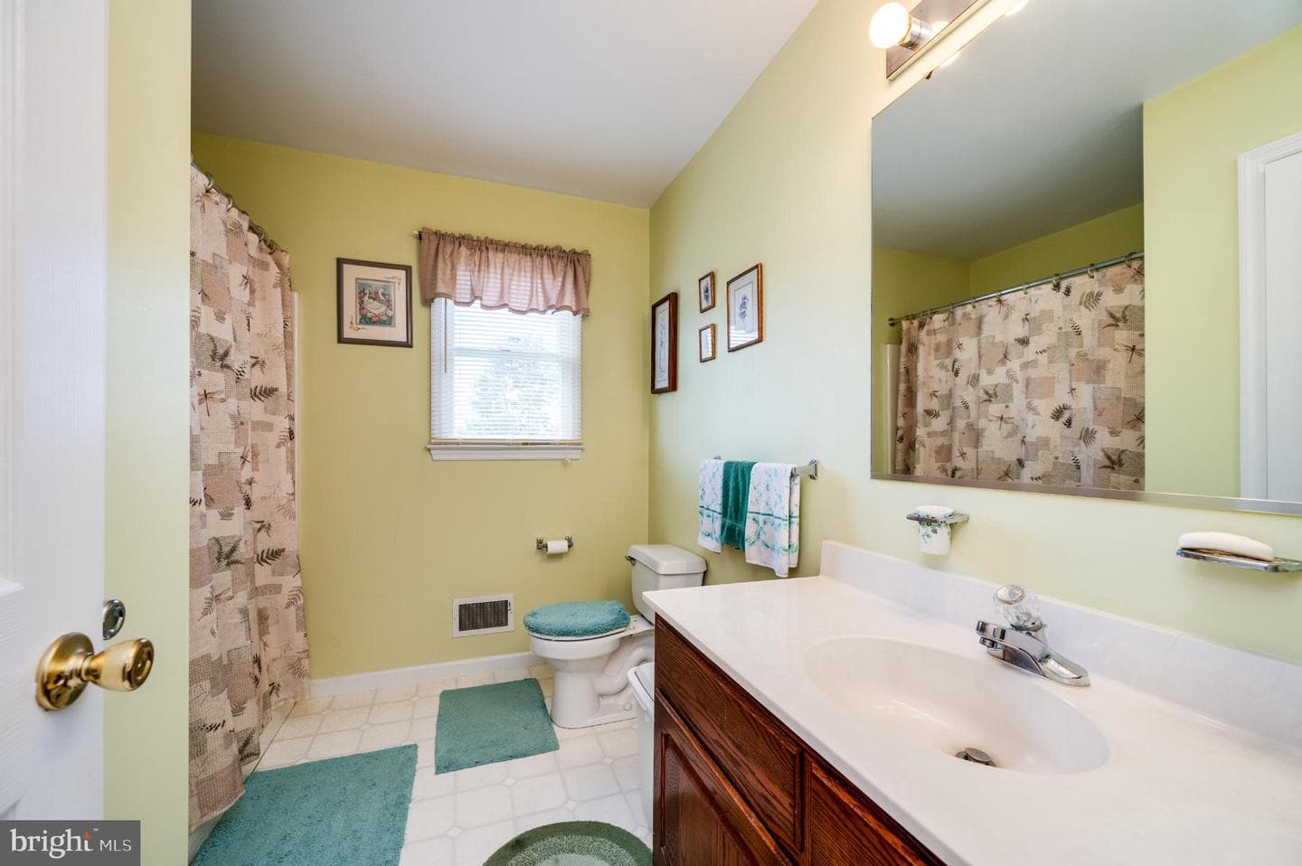 1052 Boeshore Circle photo 58