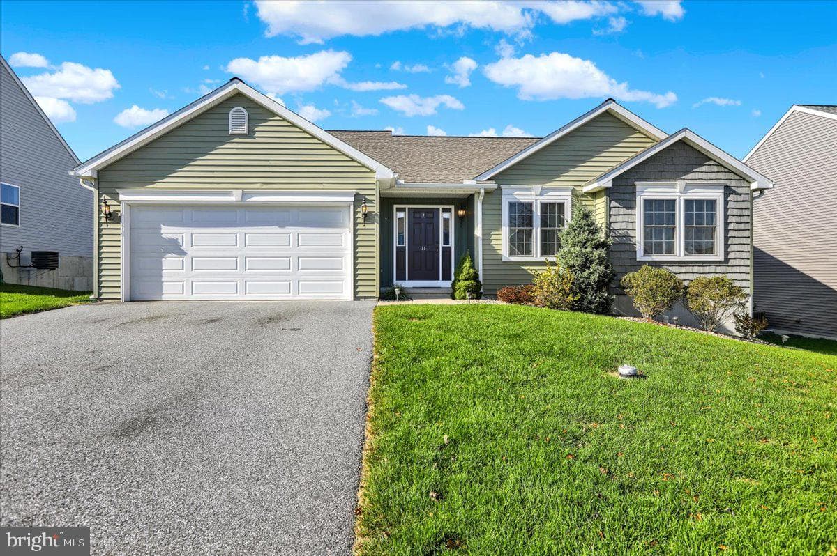 11 Clover Drive