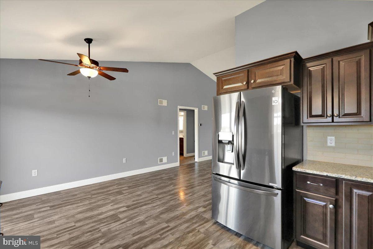 11 Clover Drive photo 10