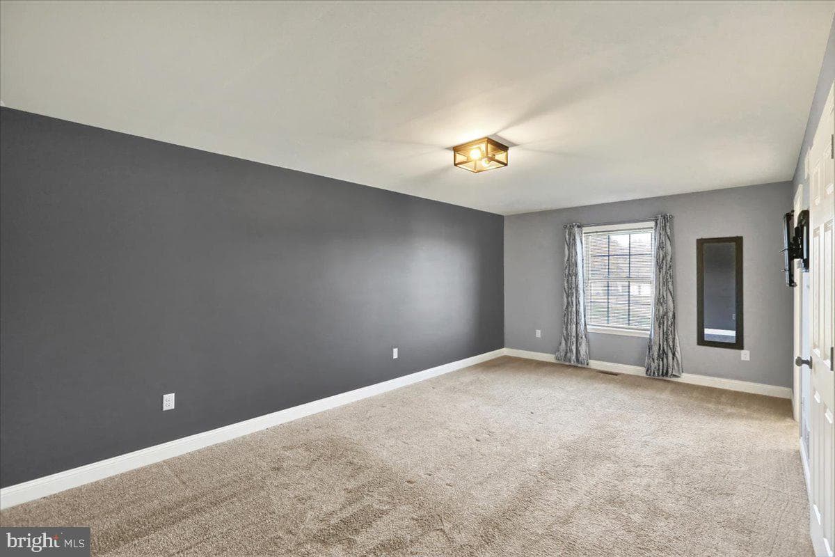 11 Clover Drive photo 12