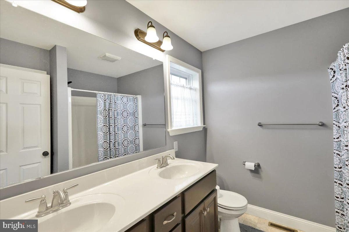 11 Clover Drive photo 15