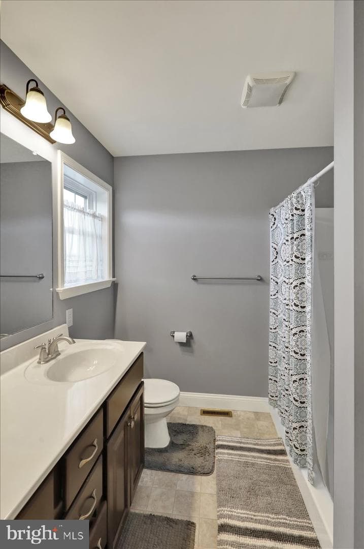 11 Clover Drive photo 16