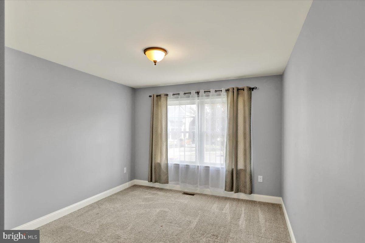 11 Clover Drive photo 18