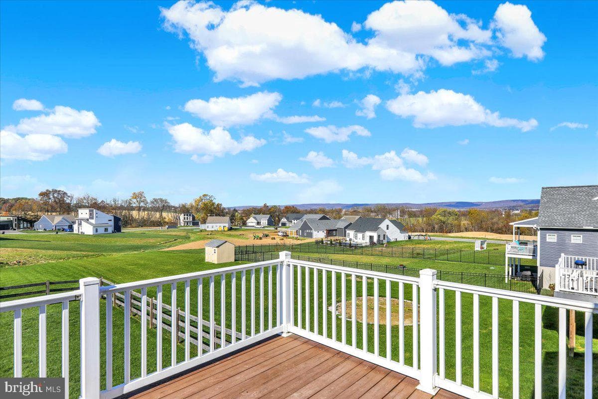 11 Clover Drive photo 27