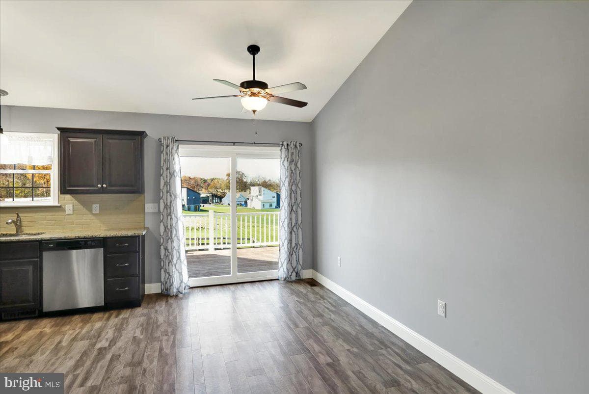11 Clover Drive photo 6