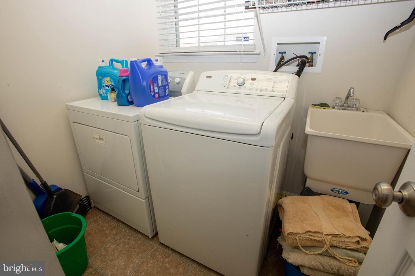 164 Meadowside Drive photo 34