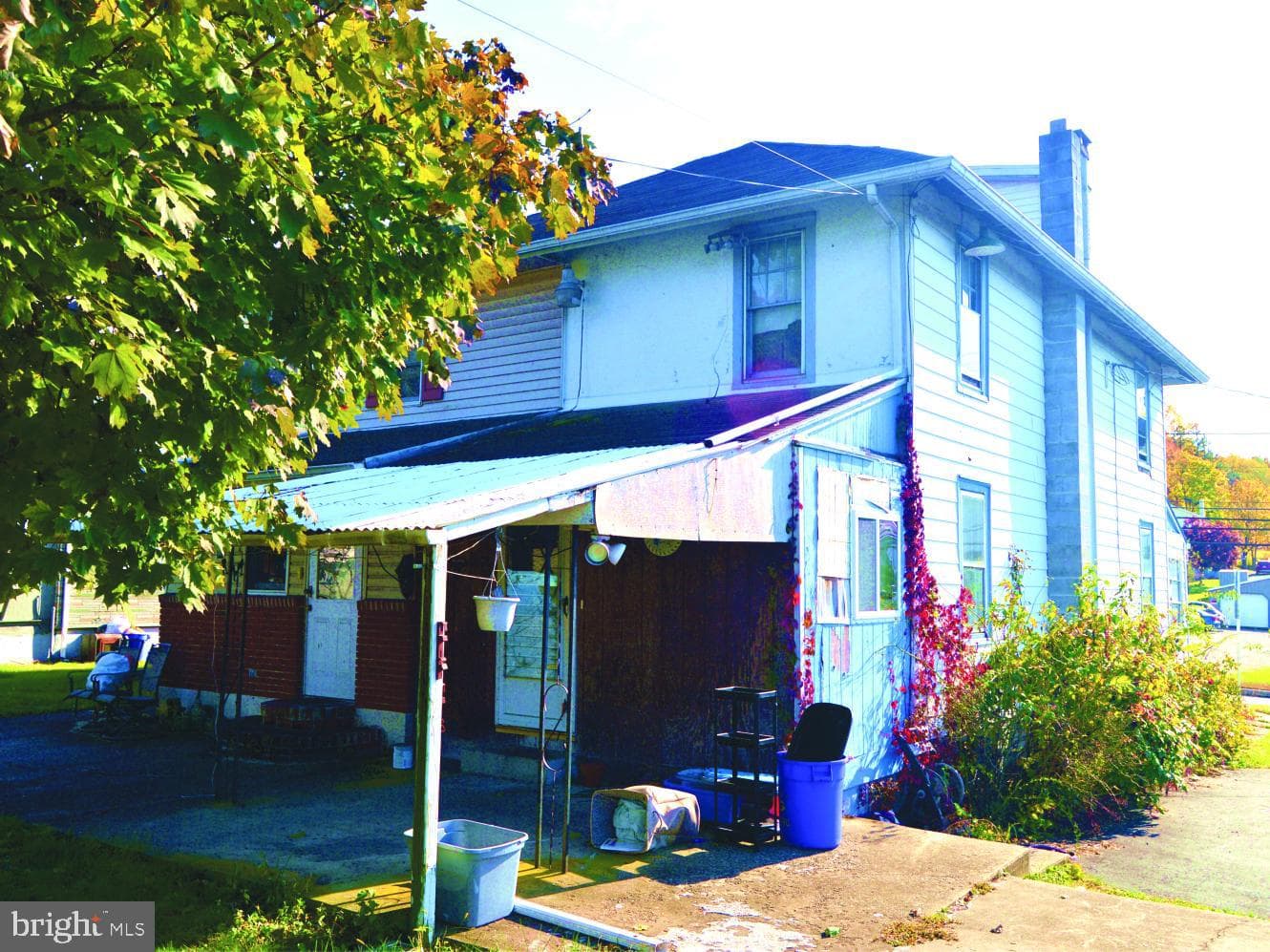 733 E Philadelphia Avenue photo 3