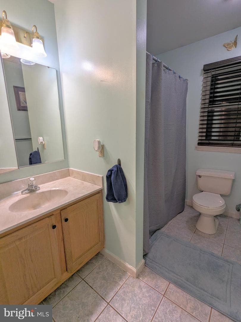 1033 Whitford Drive photo 15